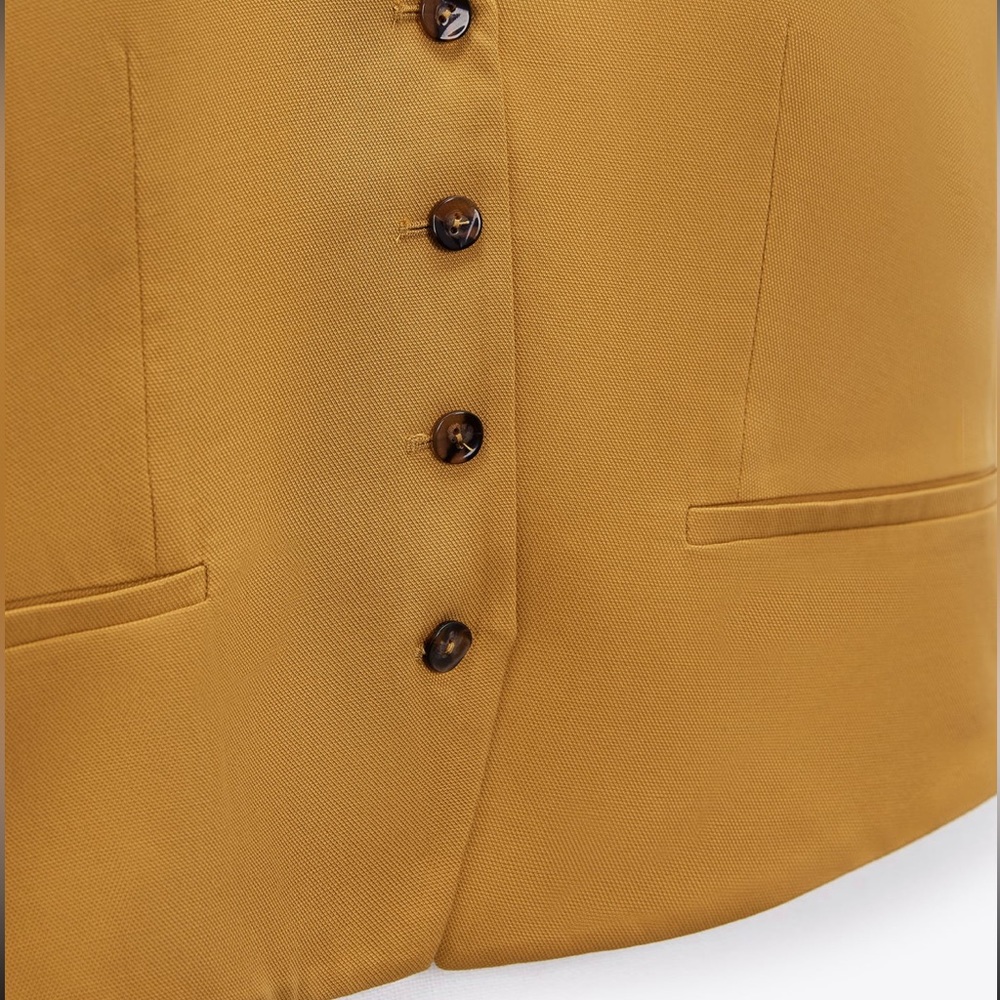 Zara Classic Pocket Vest - Picture 5 of 5